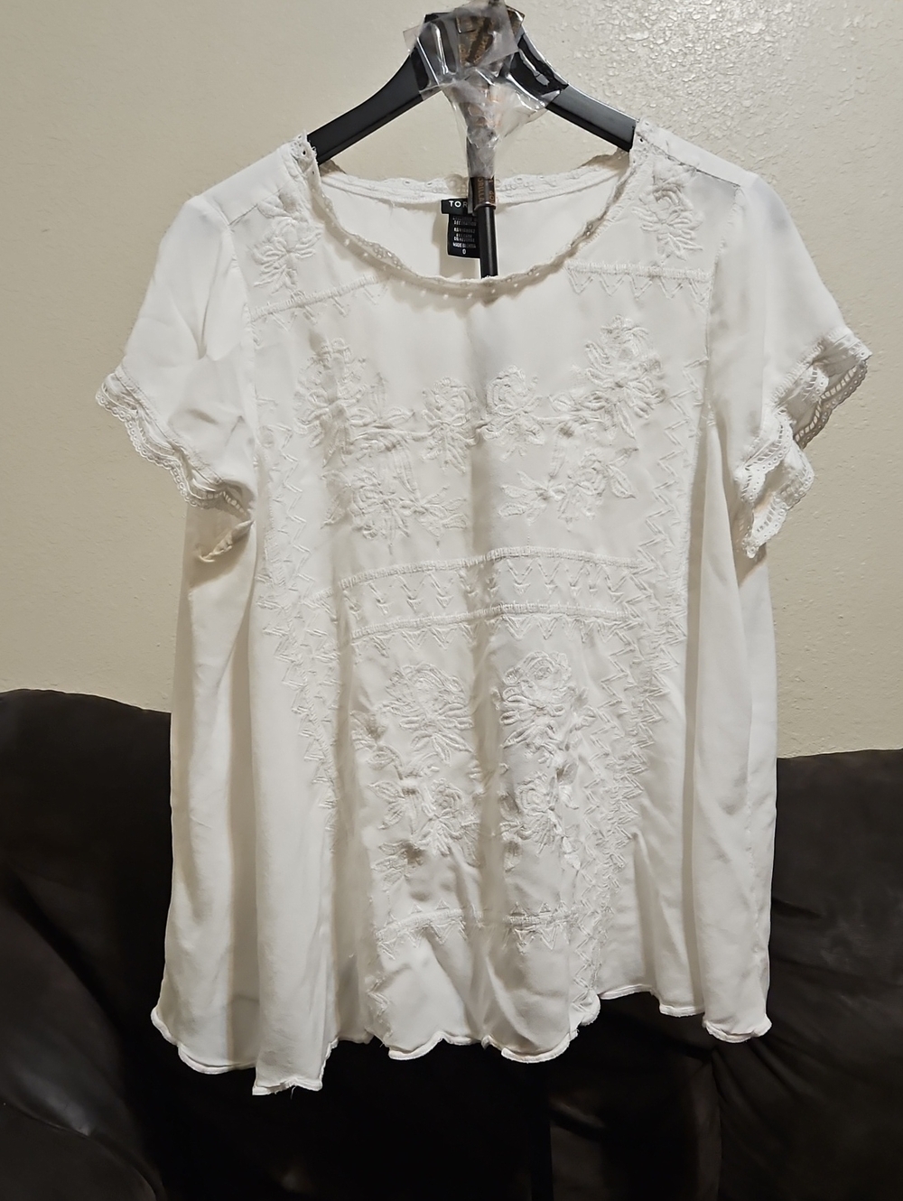torrid White Embroidered Short Sleeve Tunic Blouse